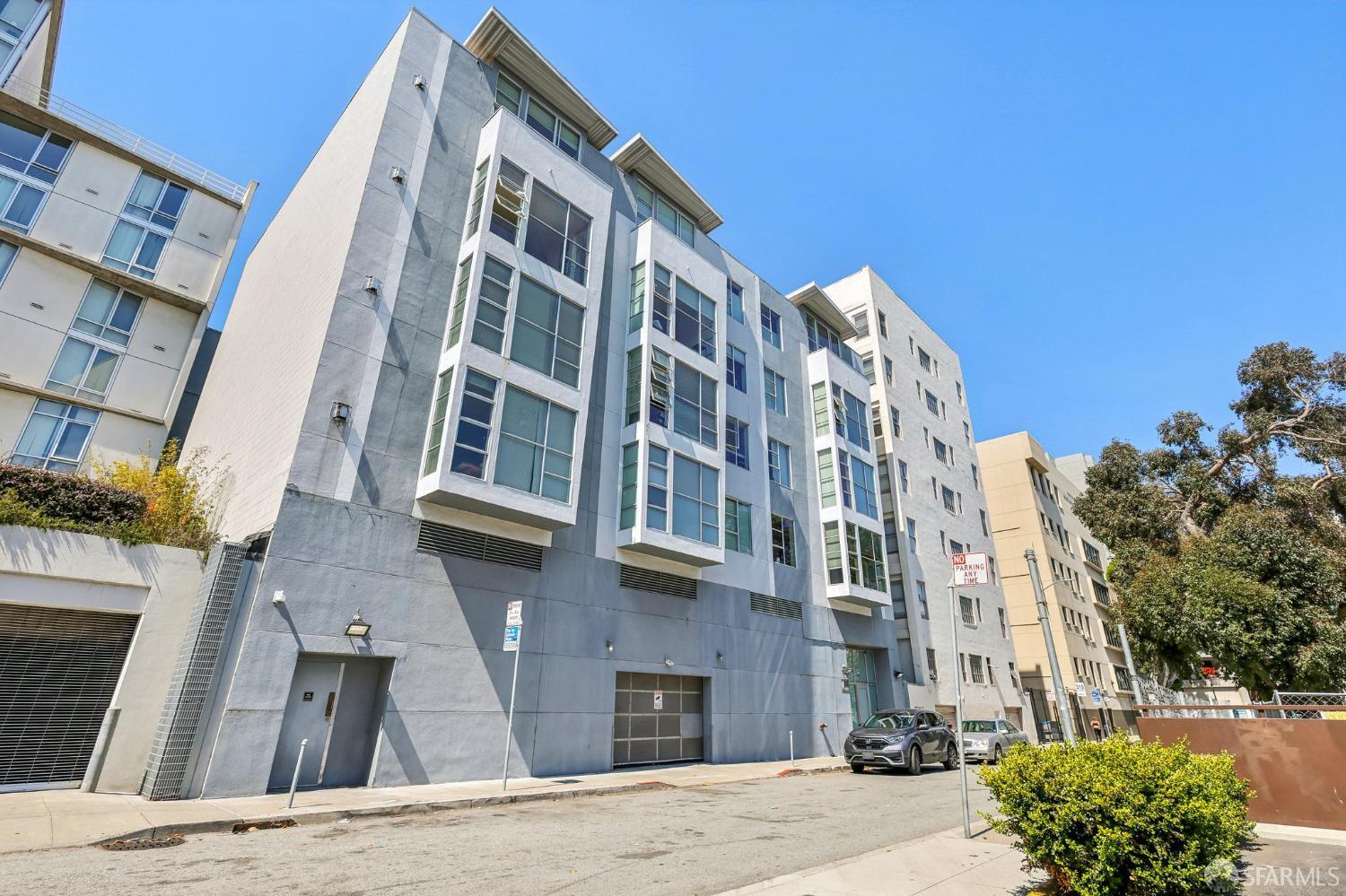 368 Elm Street # 305