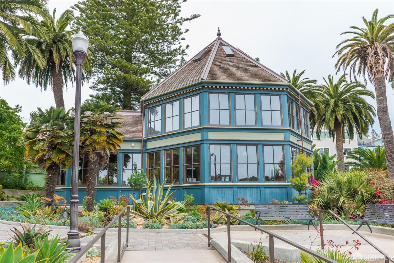 142 Hearst Avenue