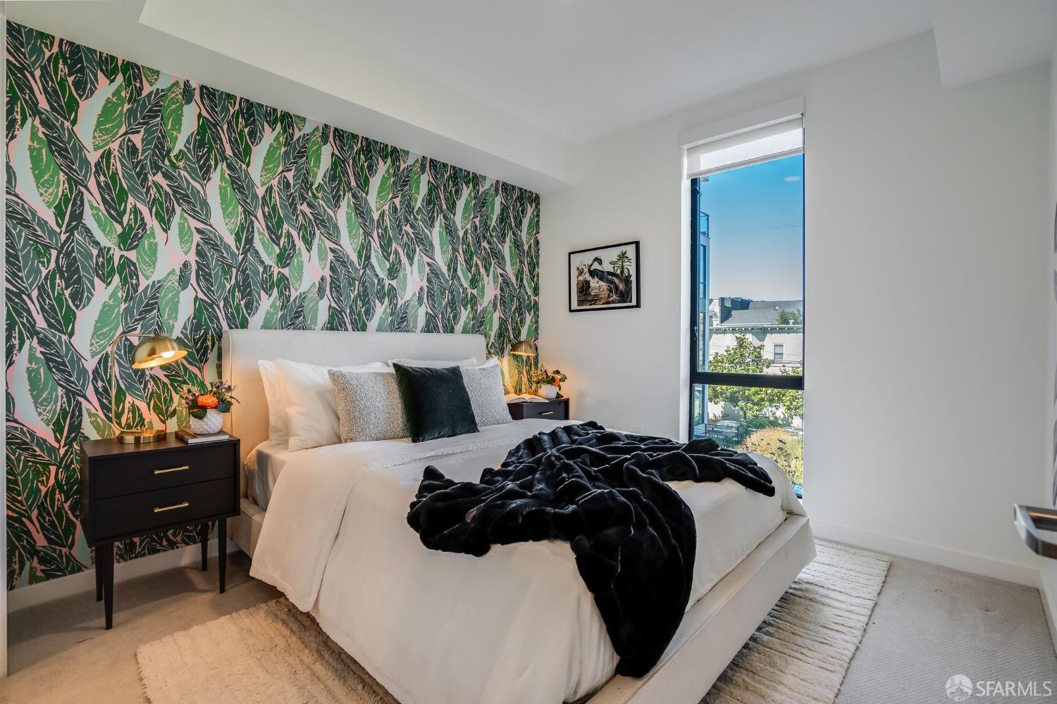 1188 Valencia Street # 305