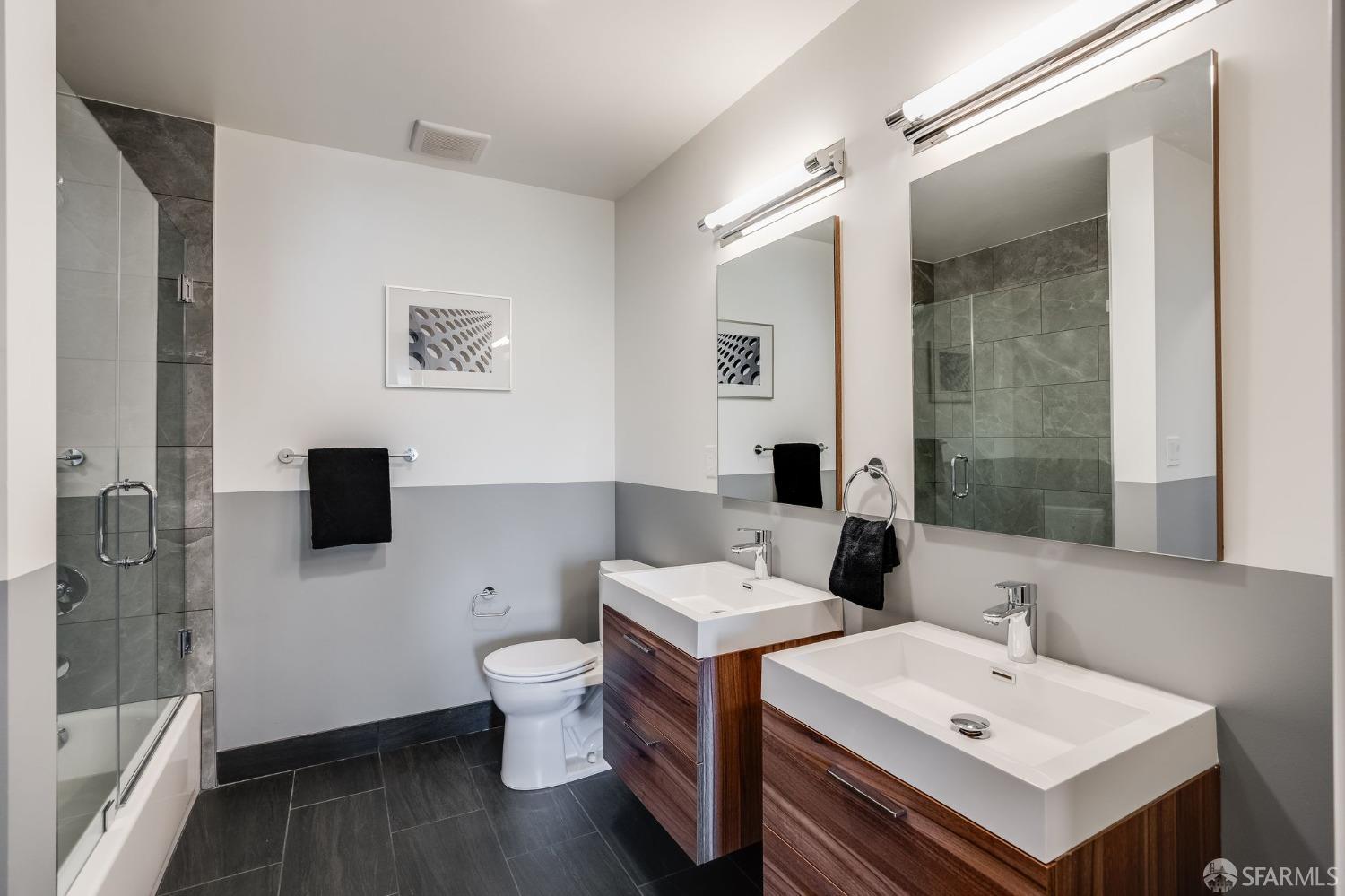 1188 Valencia Street # 305