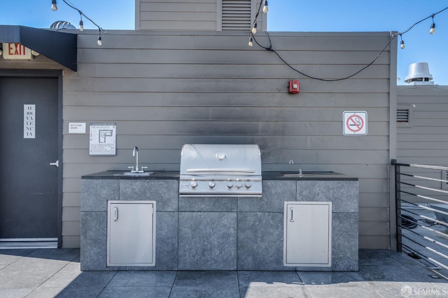 1188 Valencia Street # 305