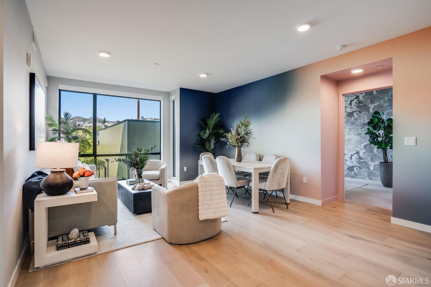 1188 Valencia Street # 305