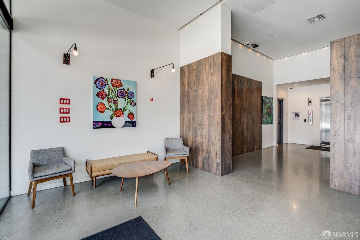 1188 Valencia Street # 305