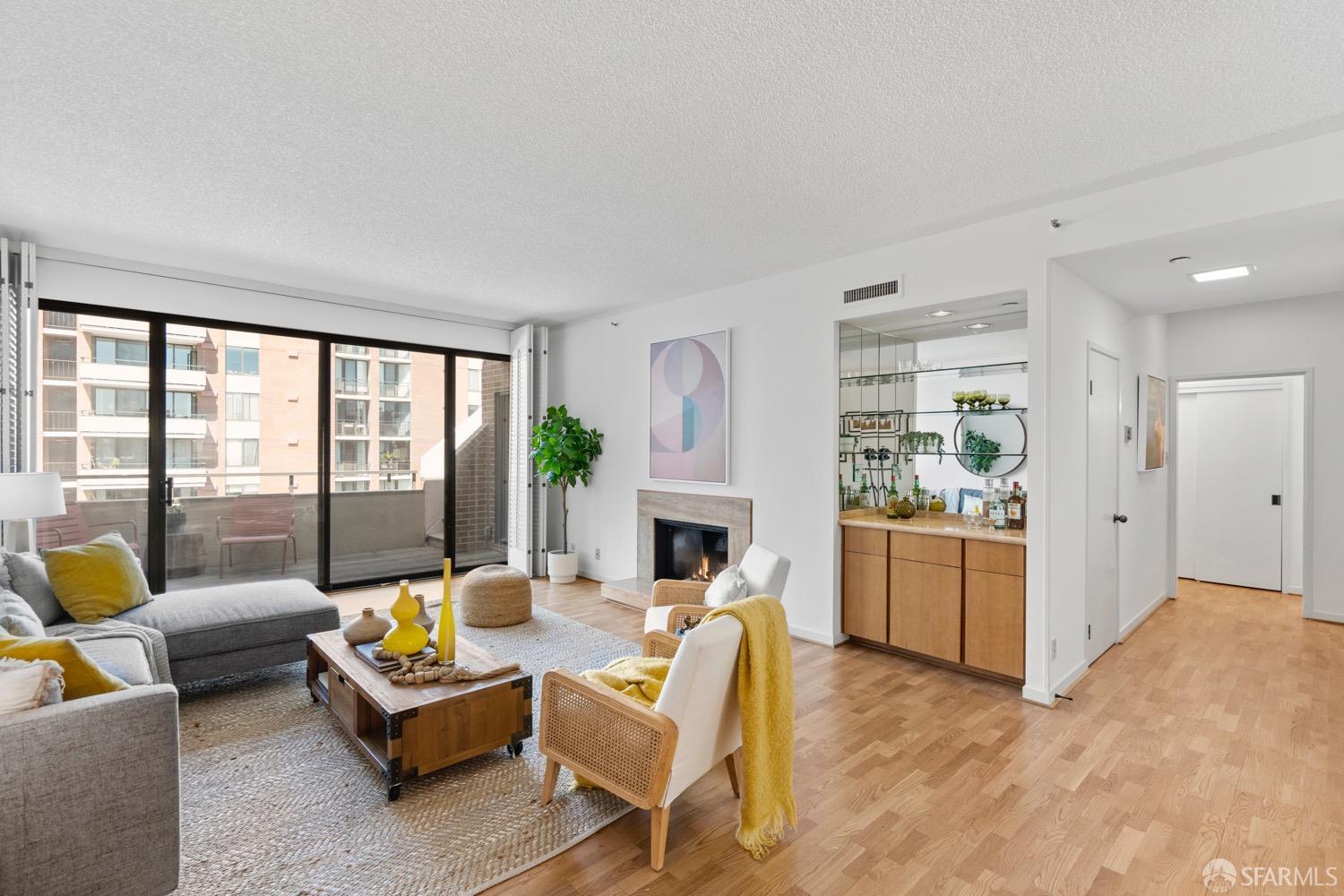 101 Lombard Street # 418E