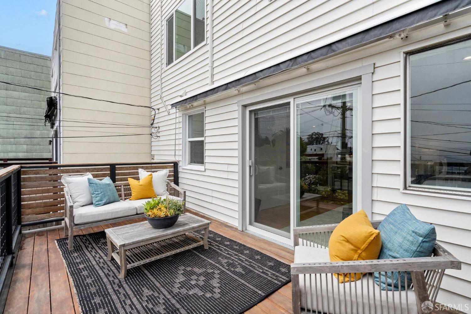 125 Bella Vista Way