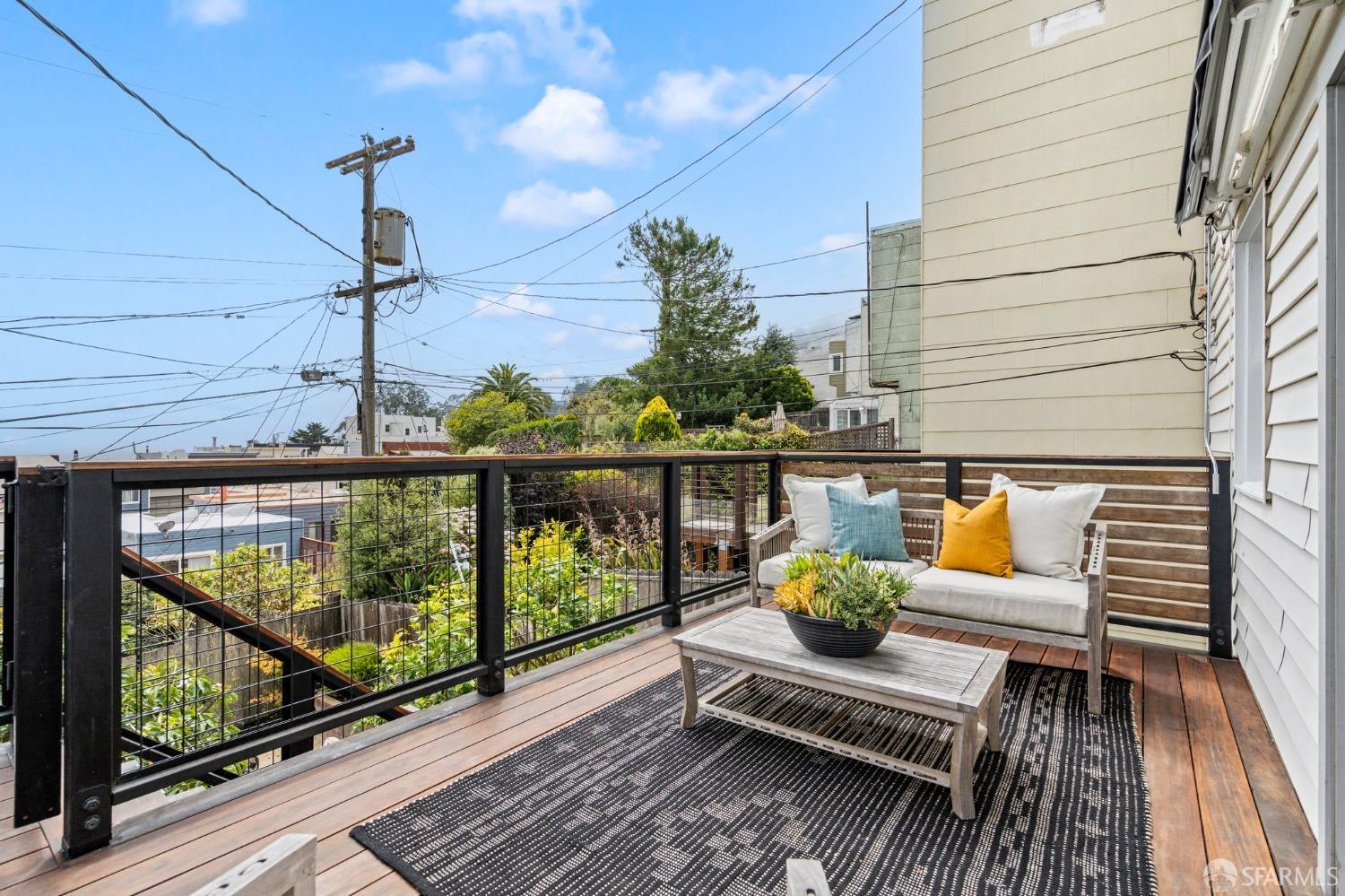 125 Bella Vista Way