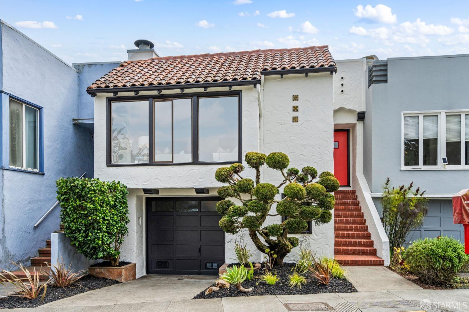 125 Bella Vista Way