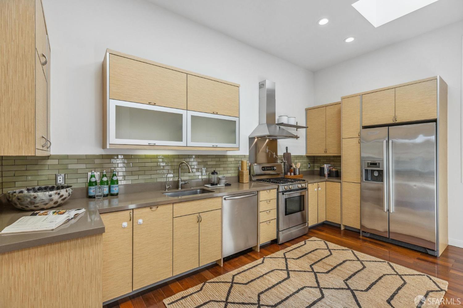 576 Shotwell Street # 3