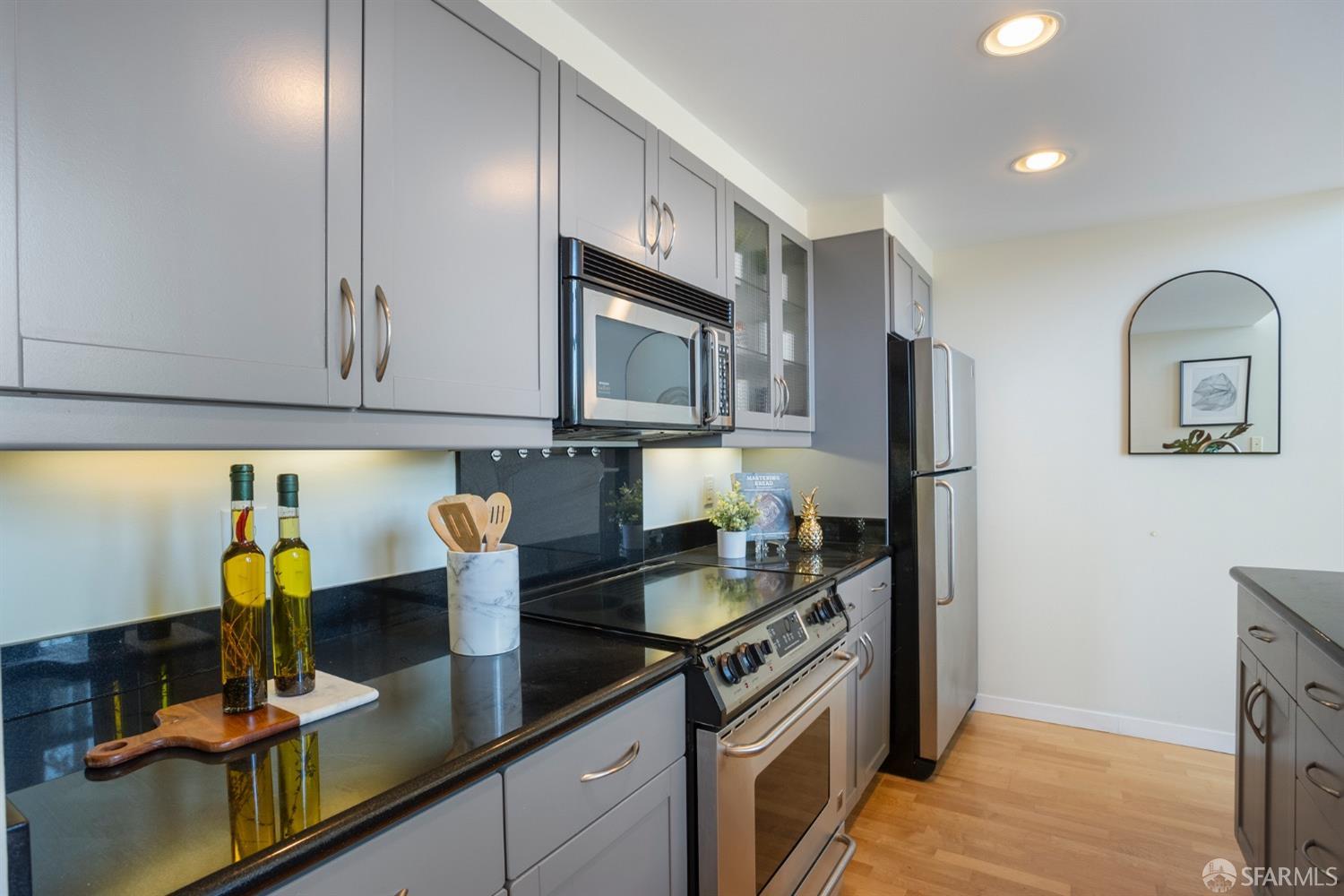 155 Harriet Street # 14
