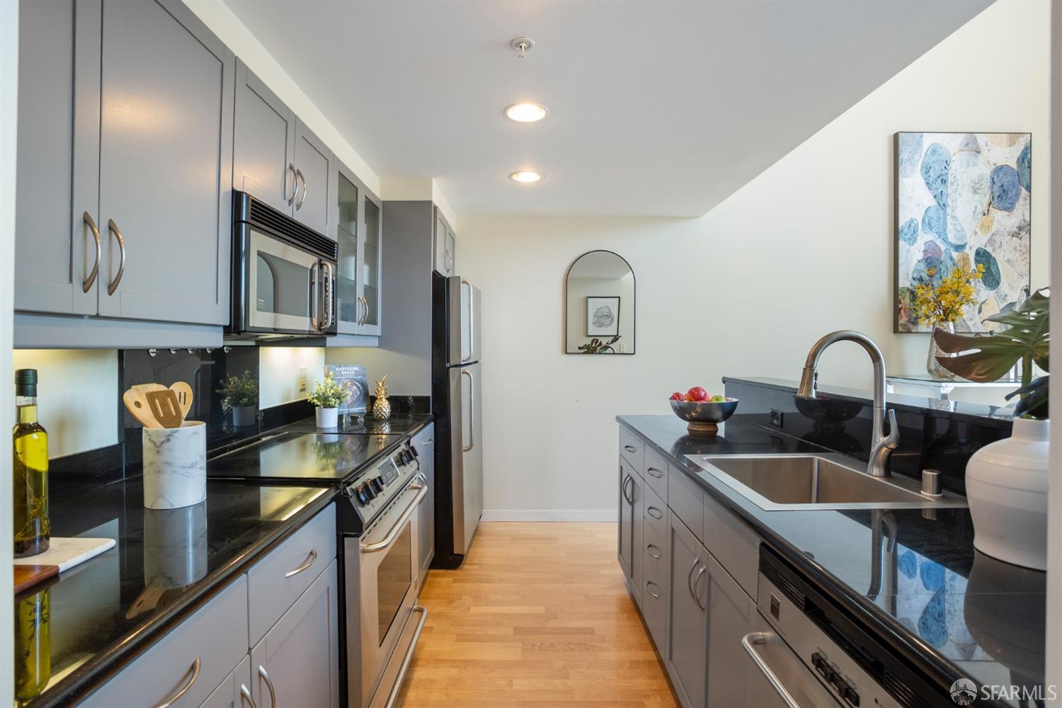 155 Harriet Street # 14