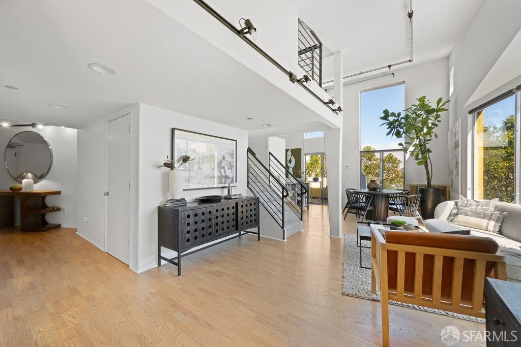 728 Alabama Street # 301