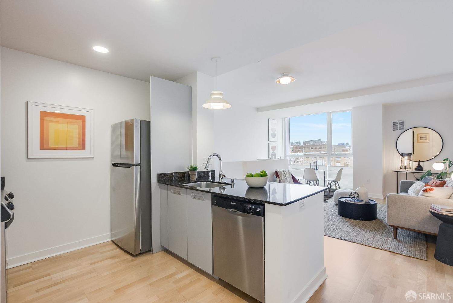 300 Berry Street # 417