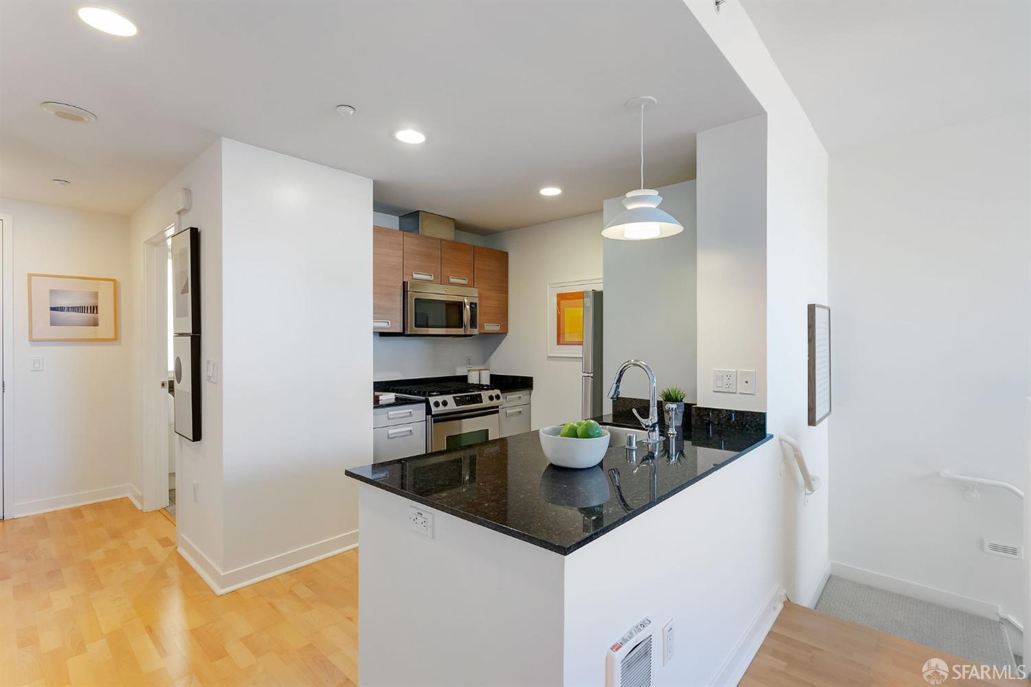 300 Berry Street # 417