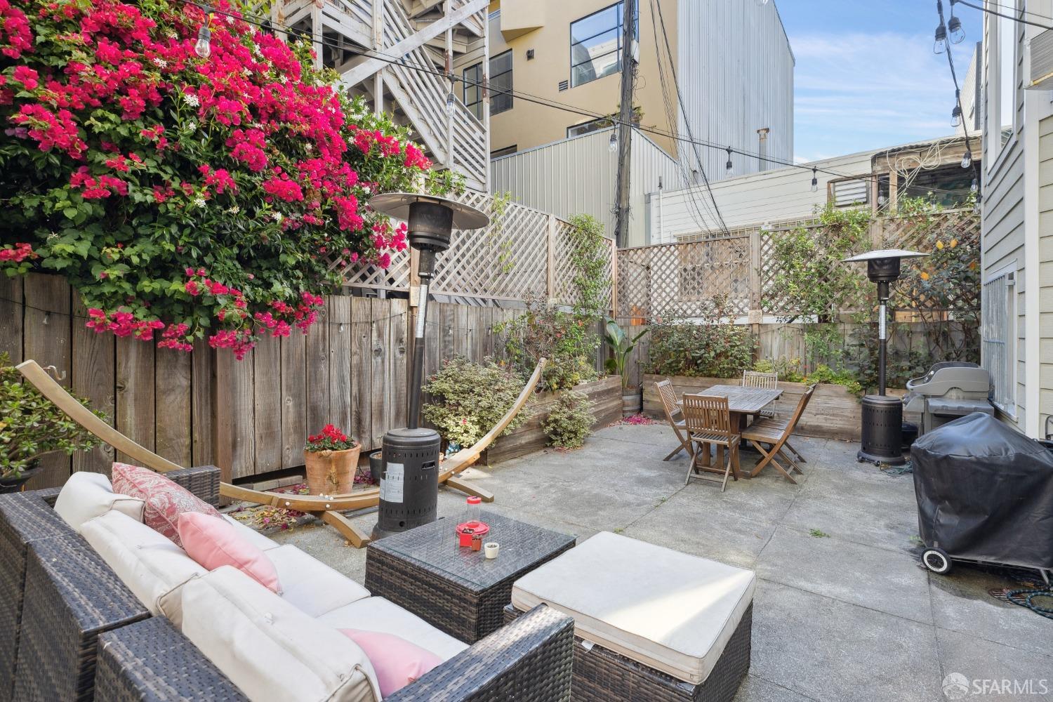 187 Russ Street