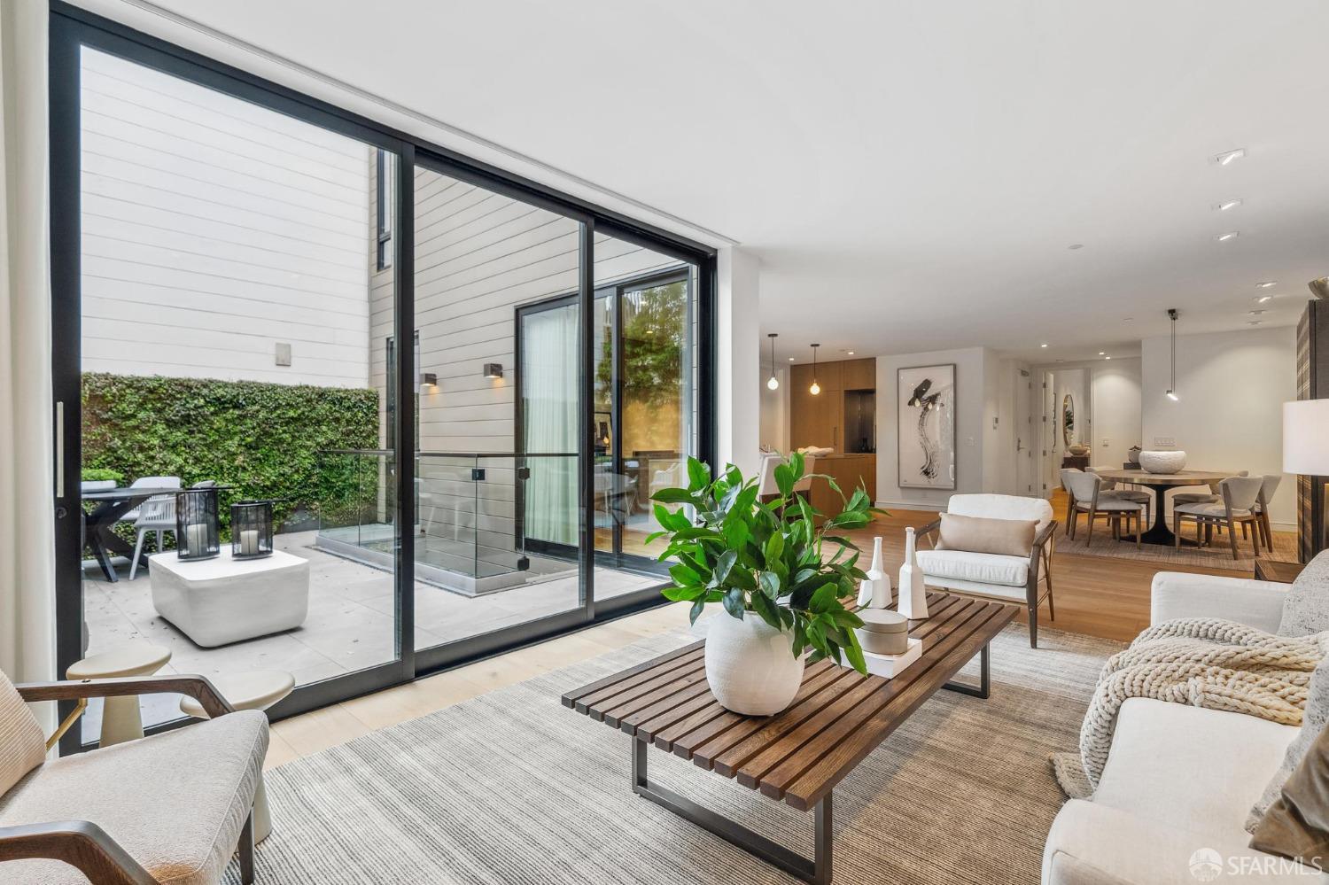 19 Rosemont Place