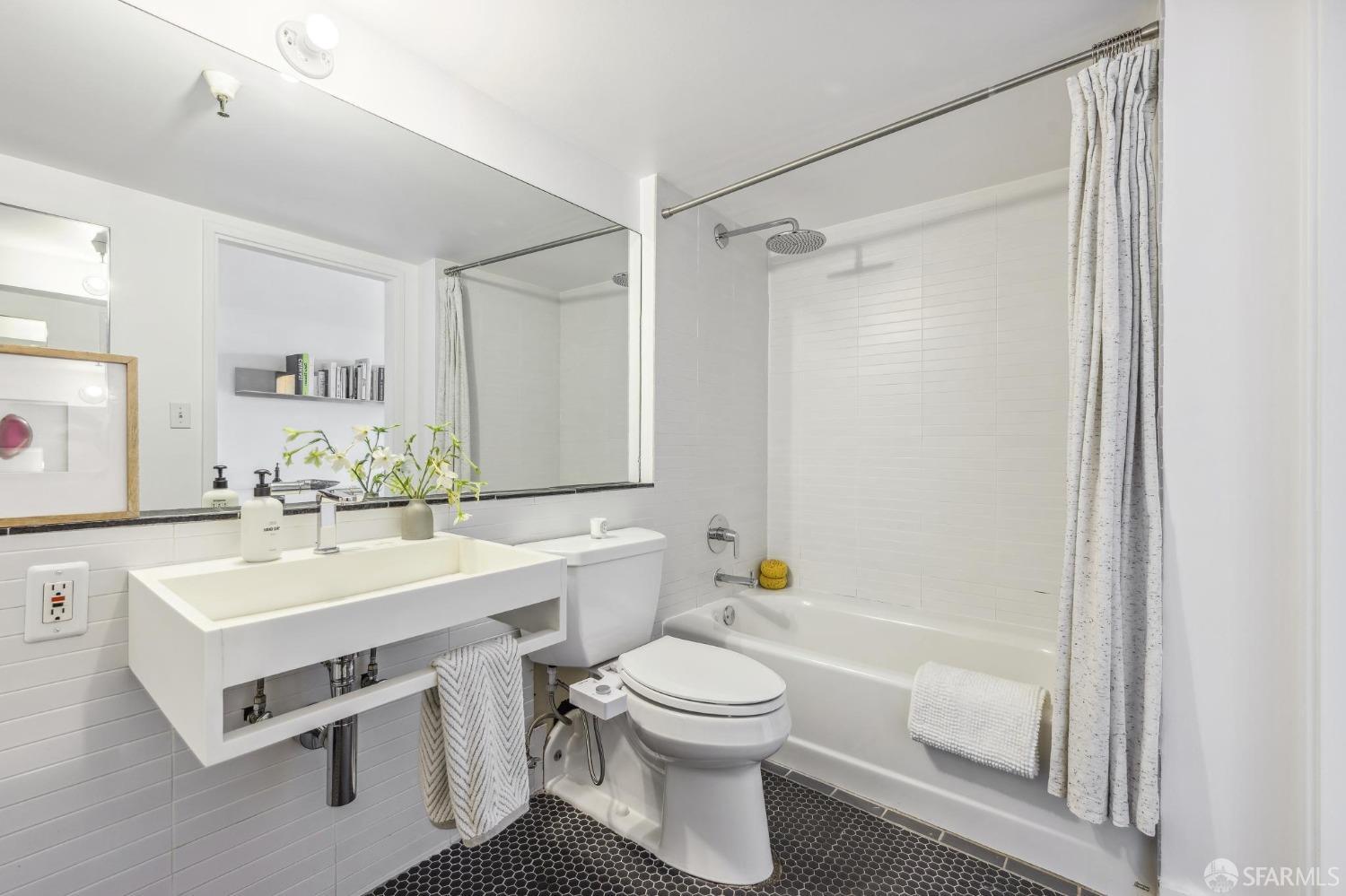2711 18th Street # 34