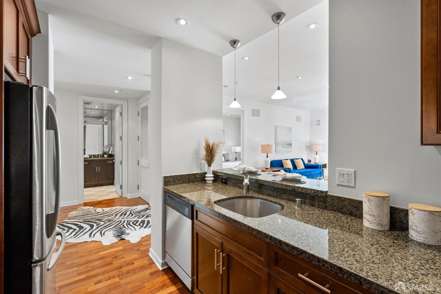 88 Townsend Street # 301