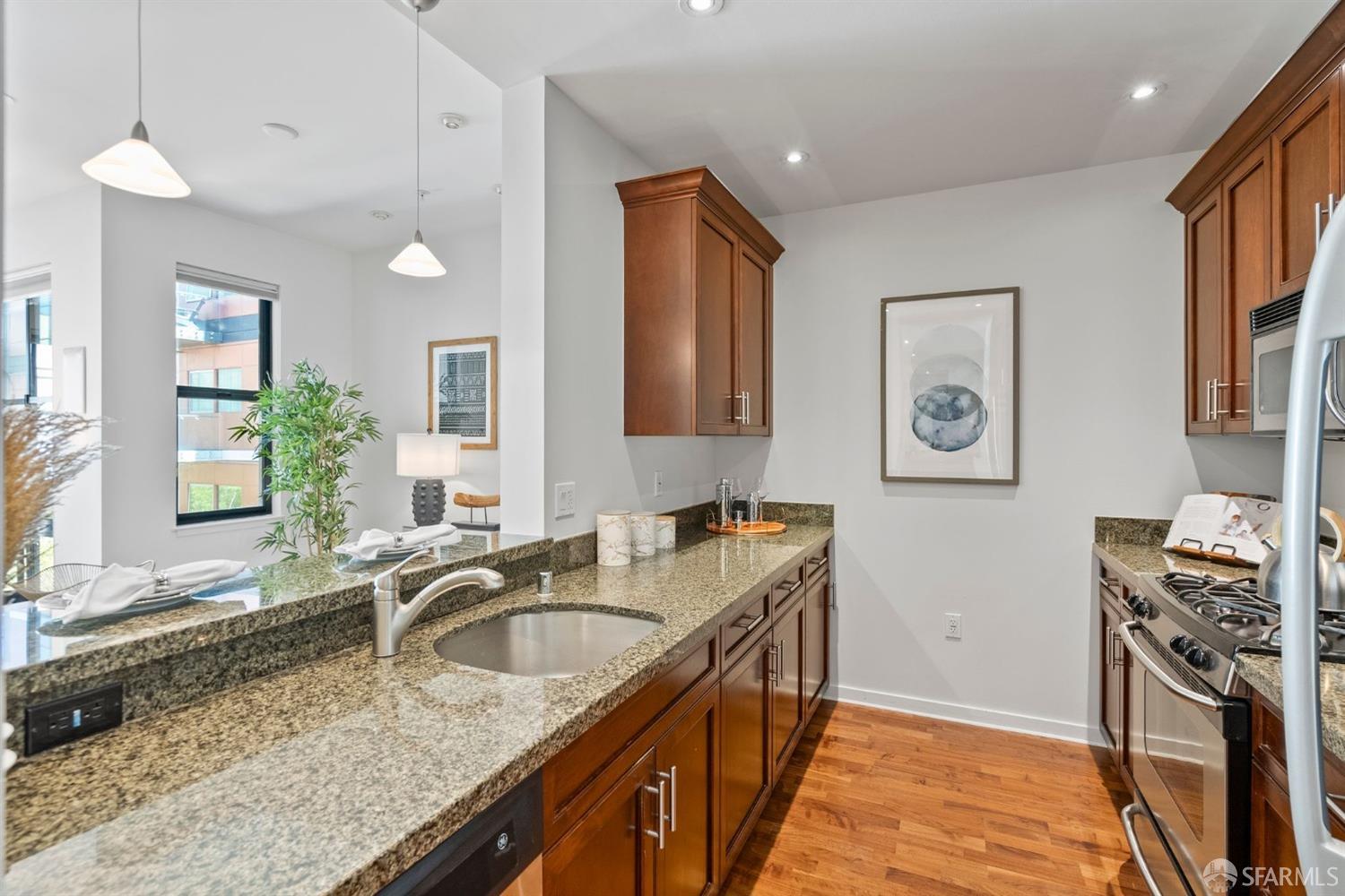 88 Townsend Street # 301