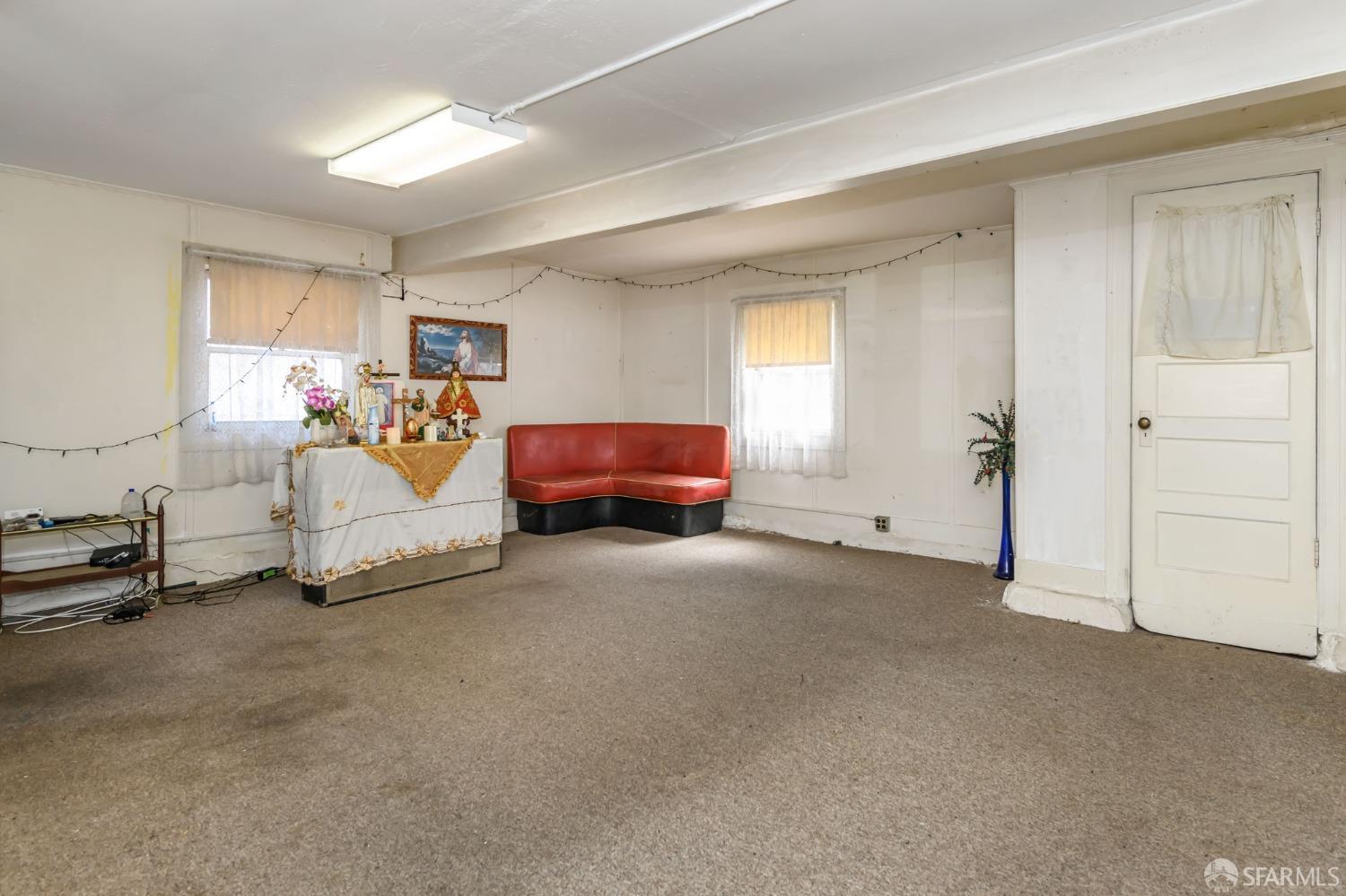 2 Santa Ysabel Avenue