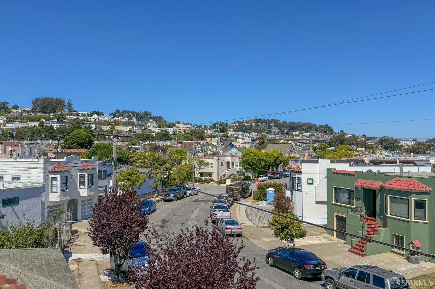 2 Santa Ysabel Avenue