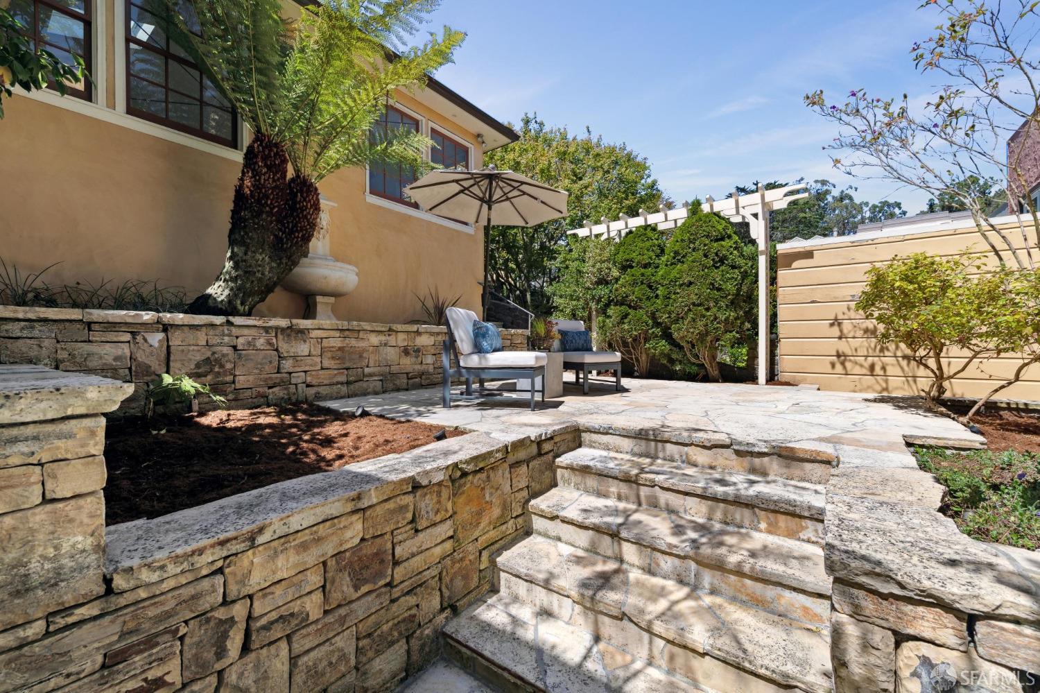 50 Graystone Terrace