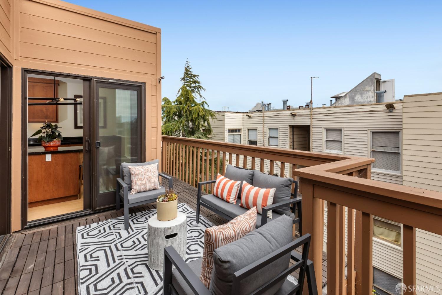 470 Fillmore Street # 3