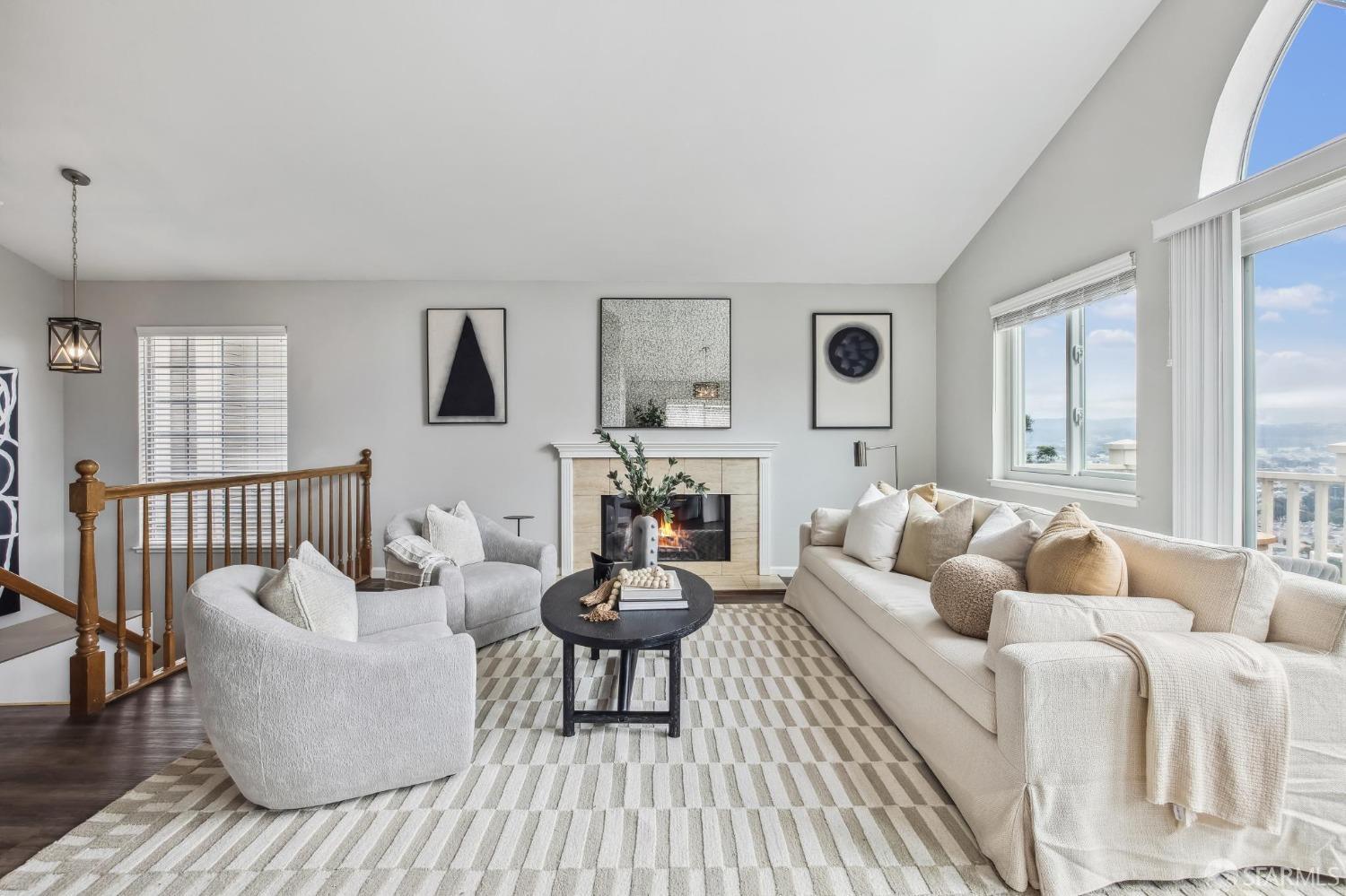 212 Carnelian Road