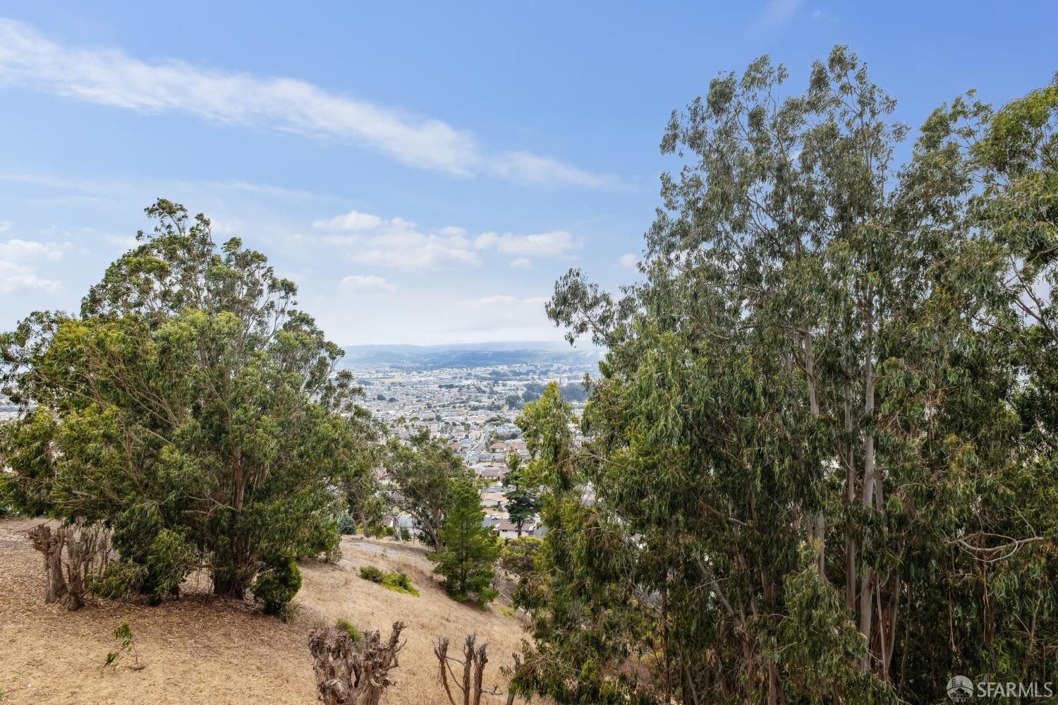 212 Carnelian Road