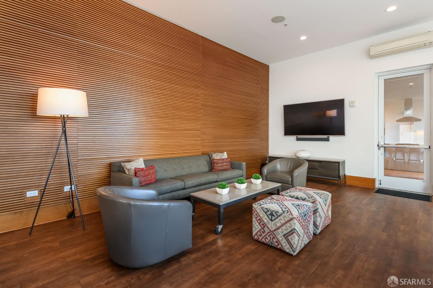 1160 Mission Street # 608