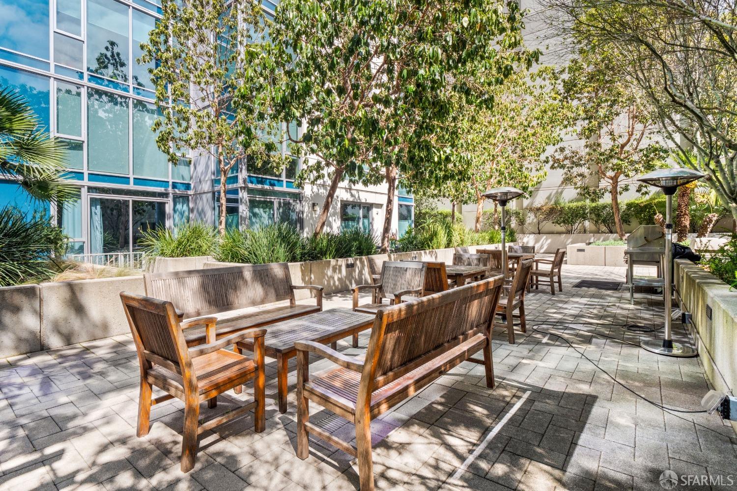631 Folsom Street Unit: PHD