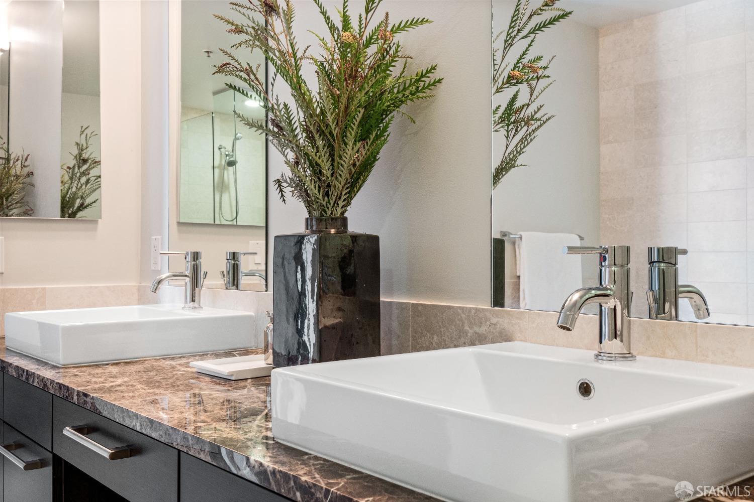 631 Folsom Street Unit: PHD