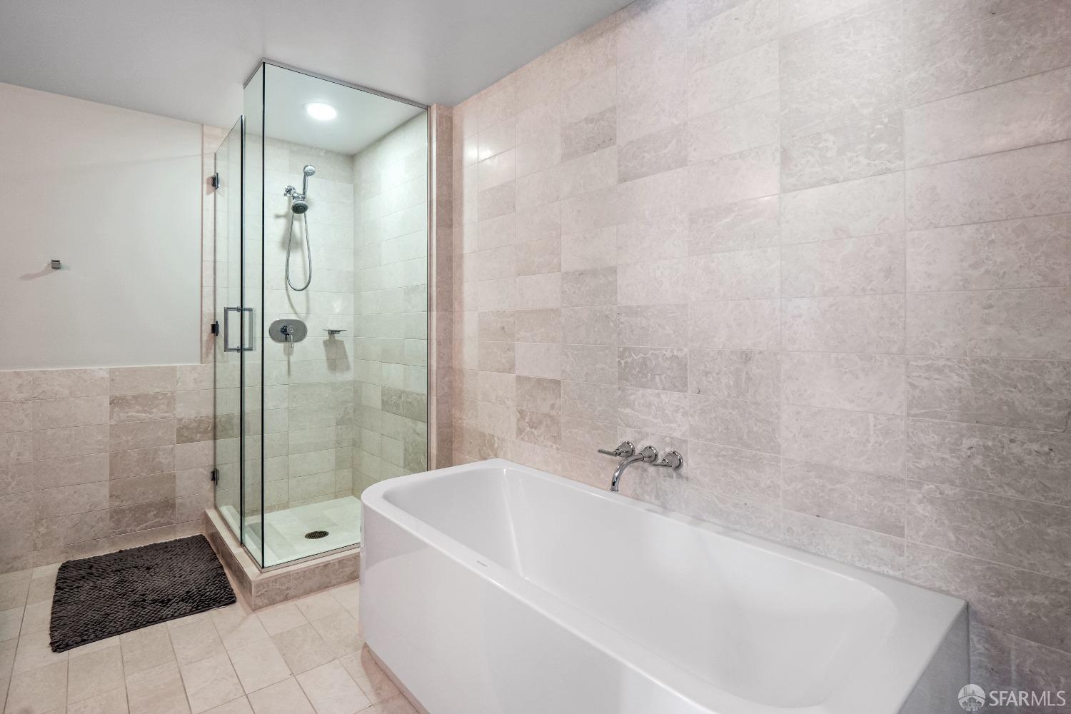 631 Folsom Street Unit: PHD