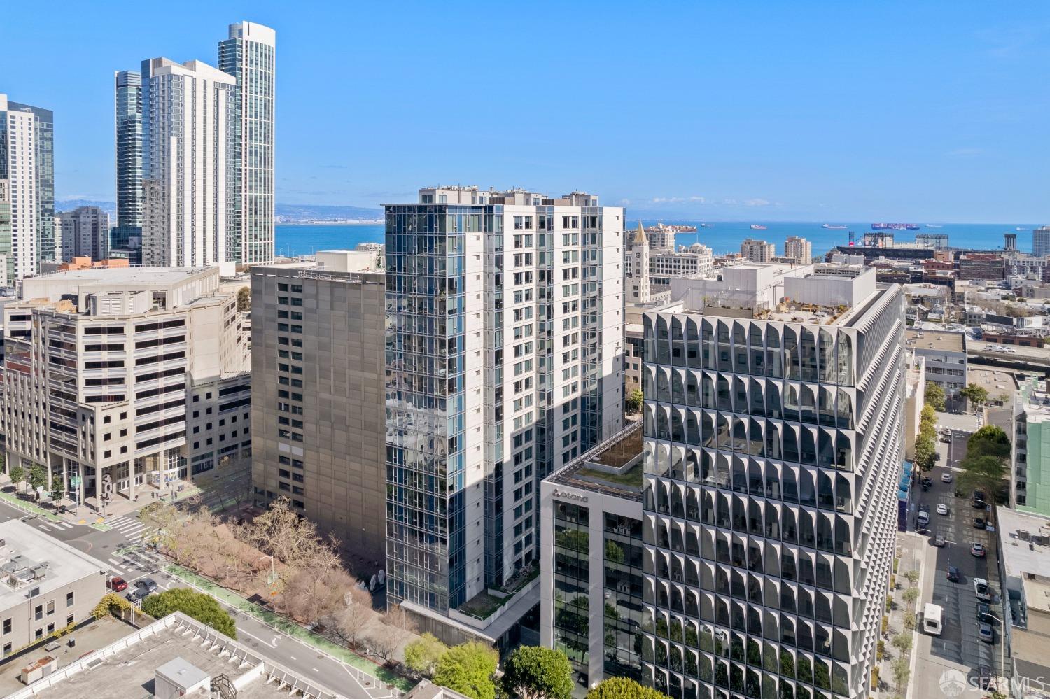 631 Folsom Street Unit: PHD