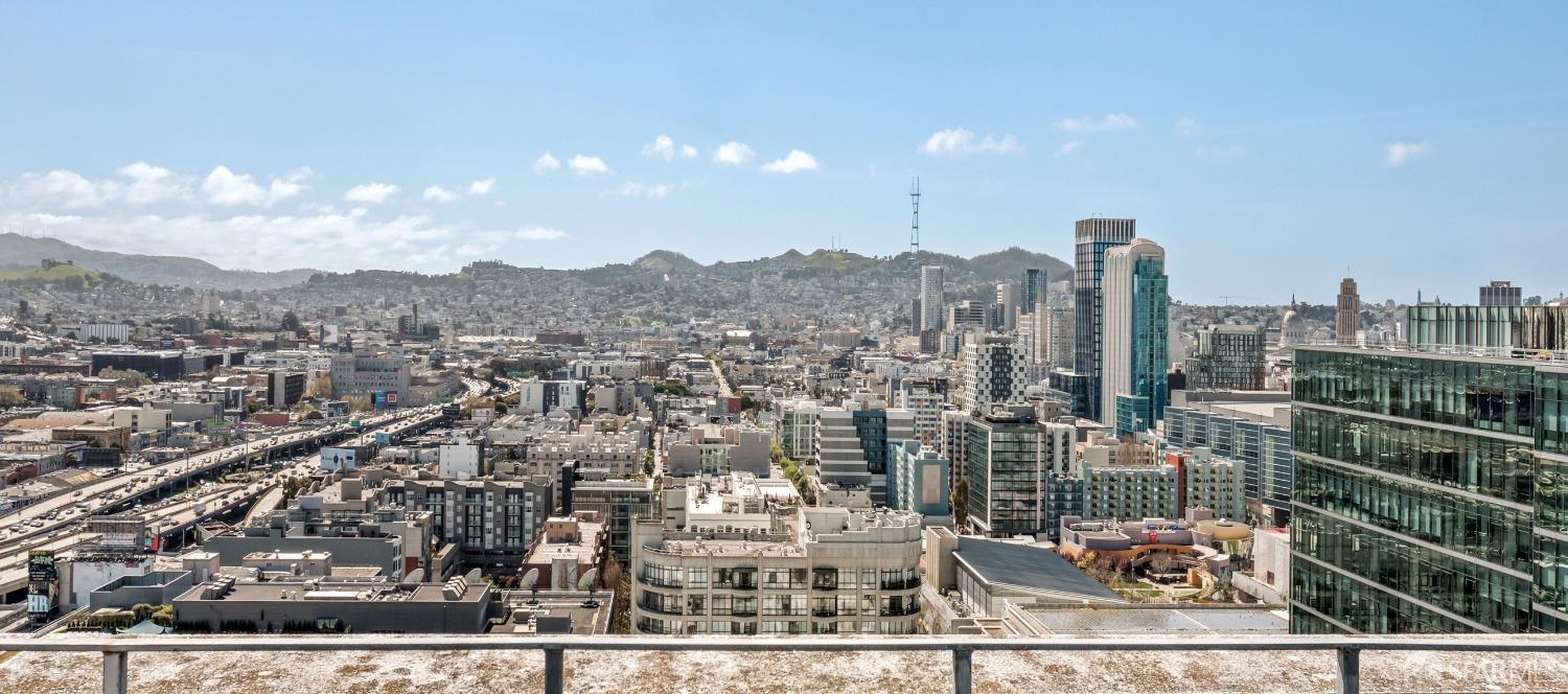 631 Folsom Street Unit: PHD