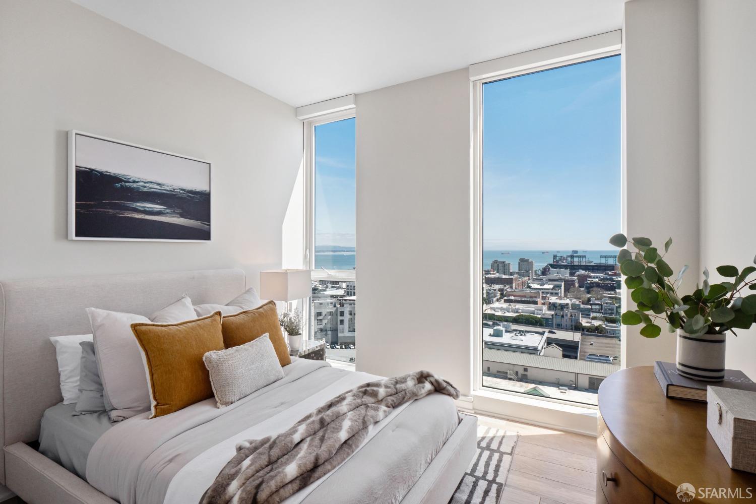 631 Folsom Street Unit: PHD