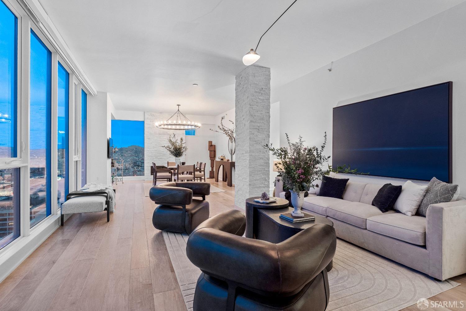 631 Folsom Street Unit: PHD