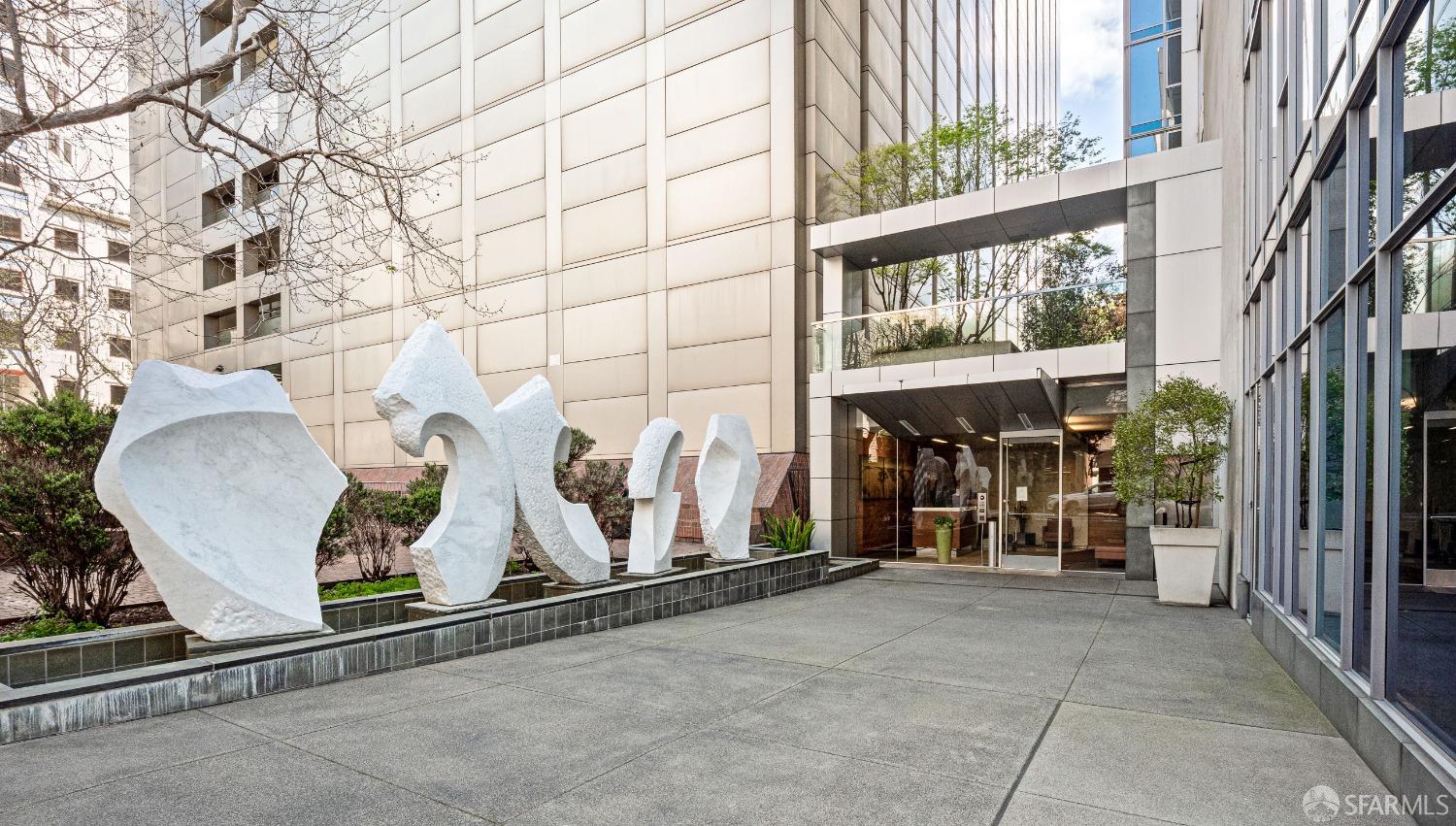 631 Folsom Street Unit: PHD