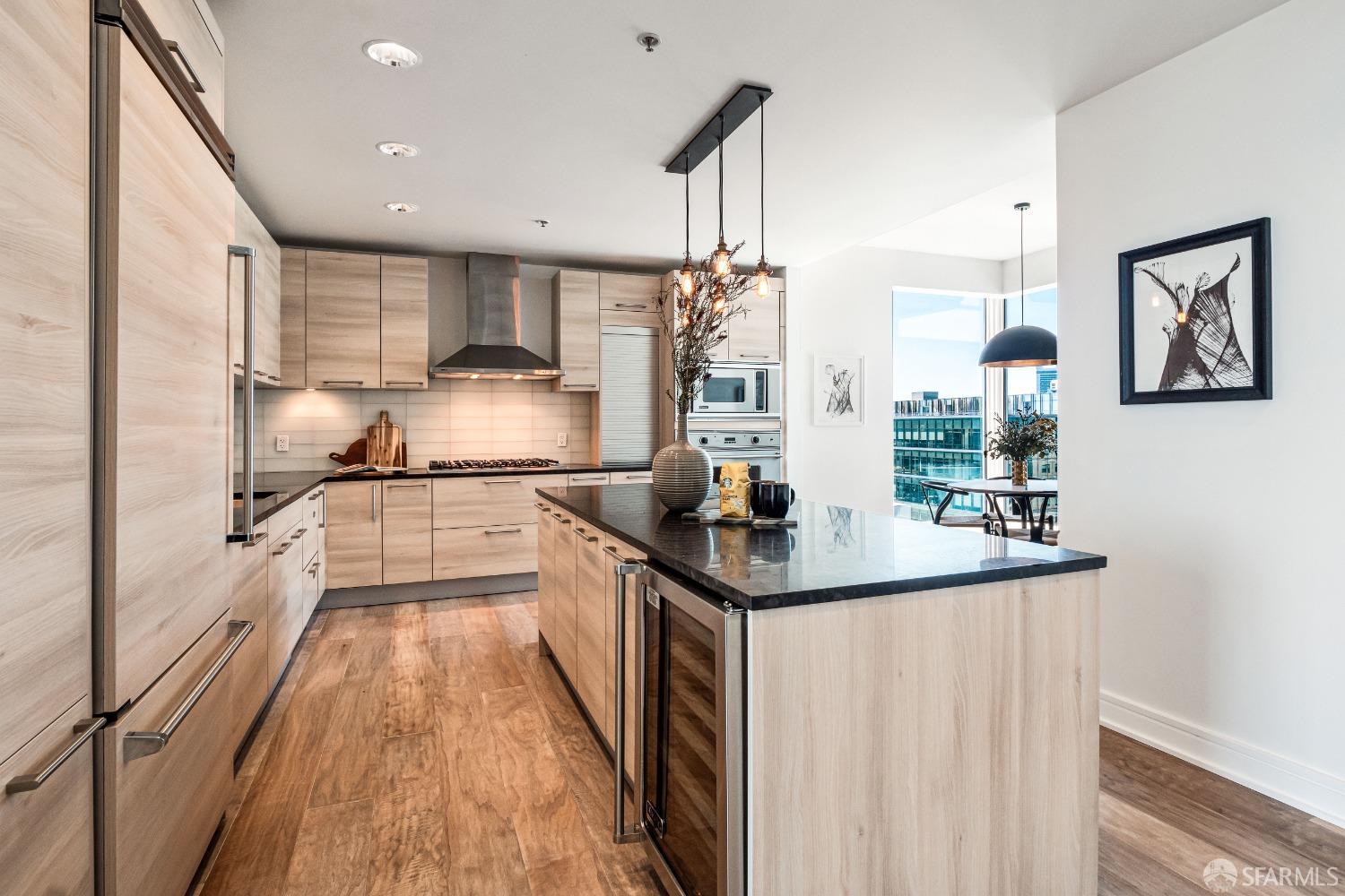 631 Folsom Street Unit: PHD