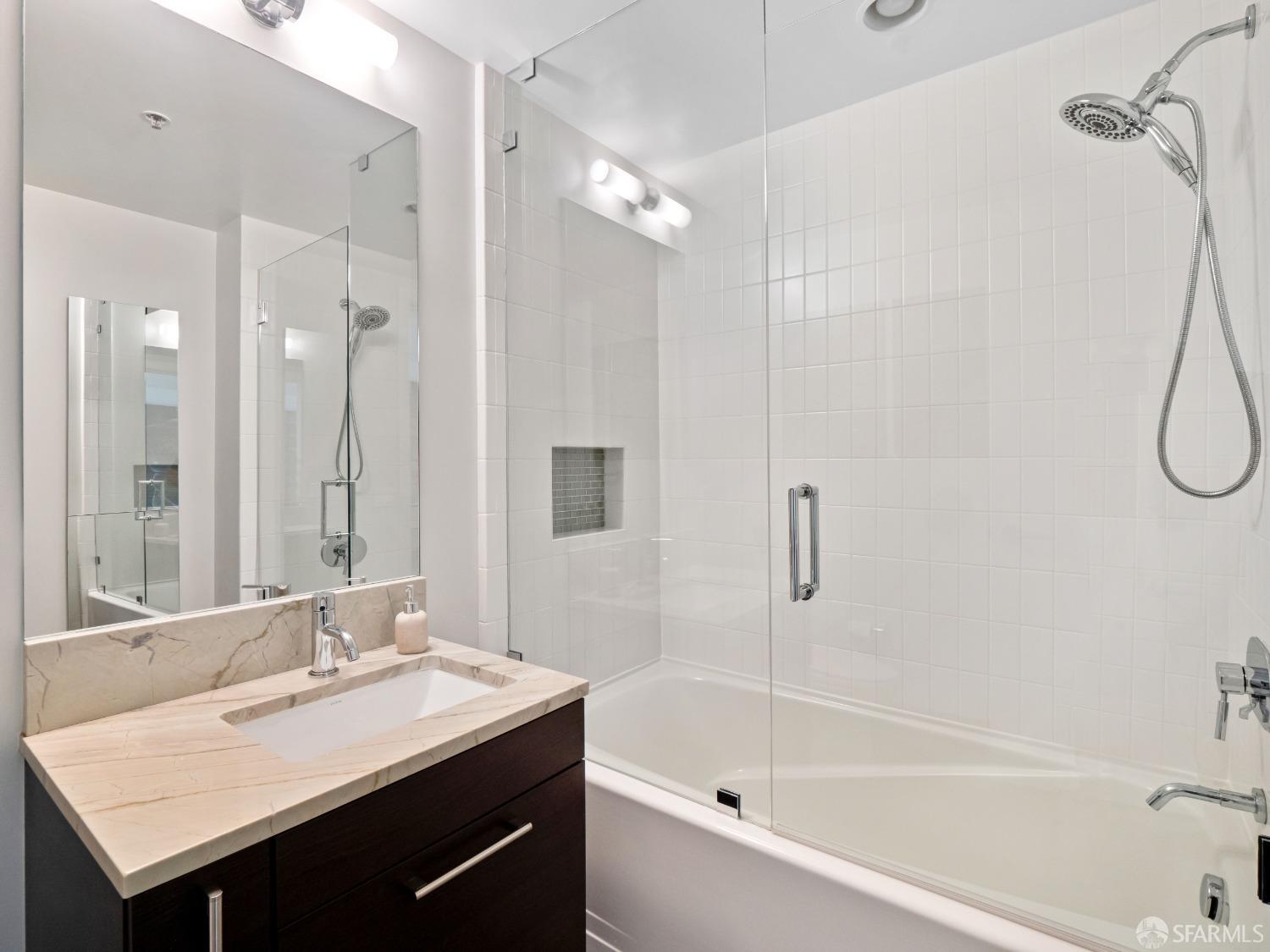 631 Folsom Street Unit: PHD