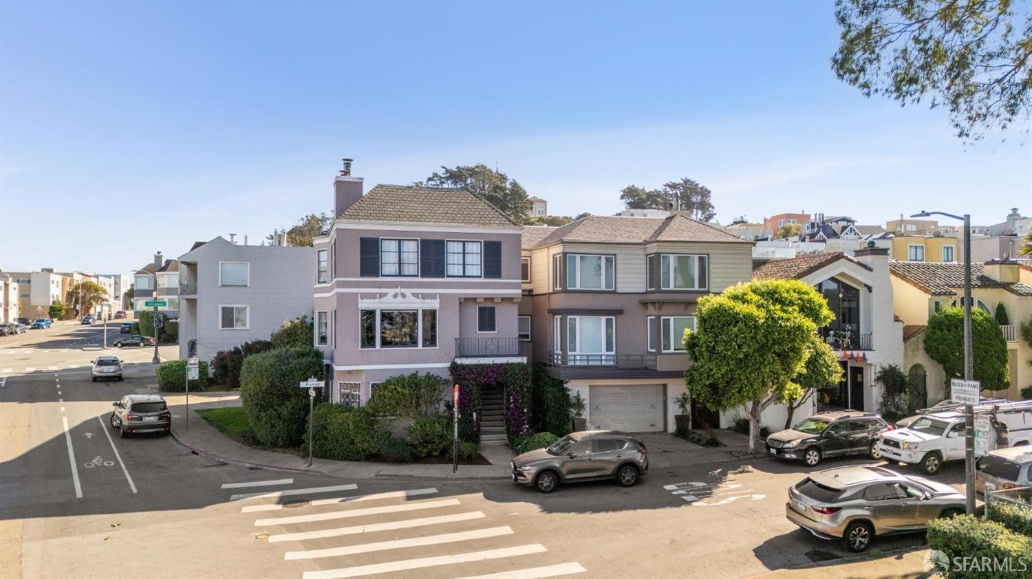 2 Rossi Avenue