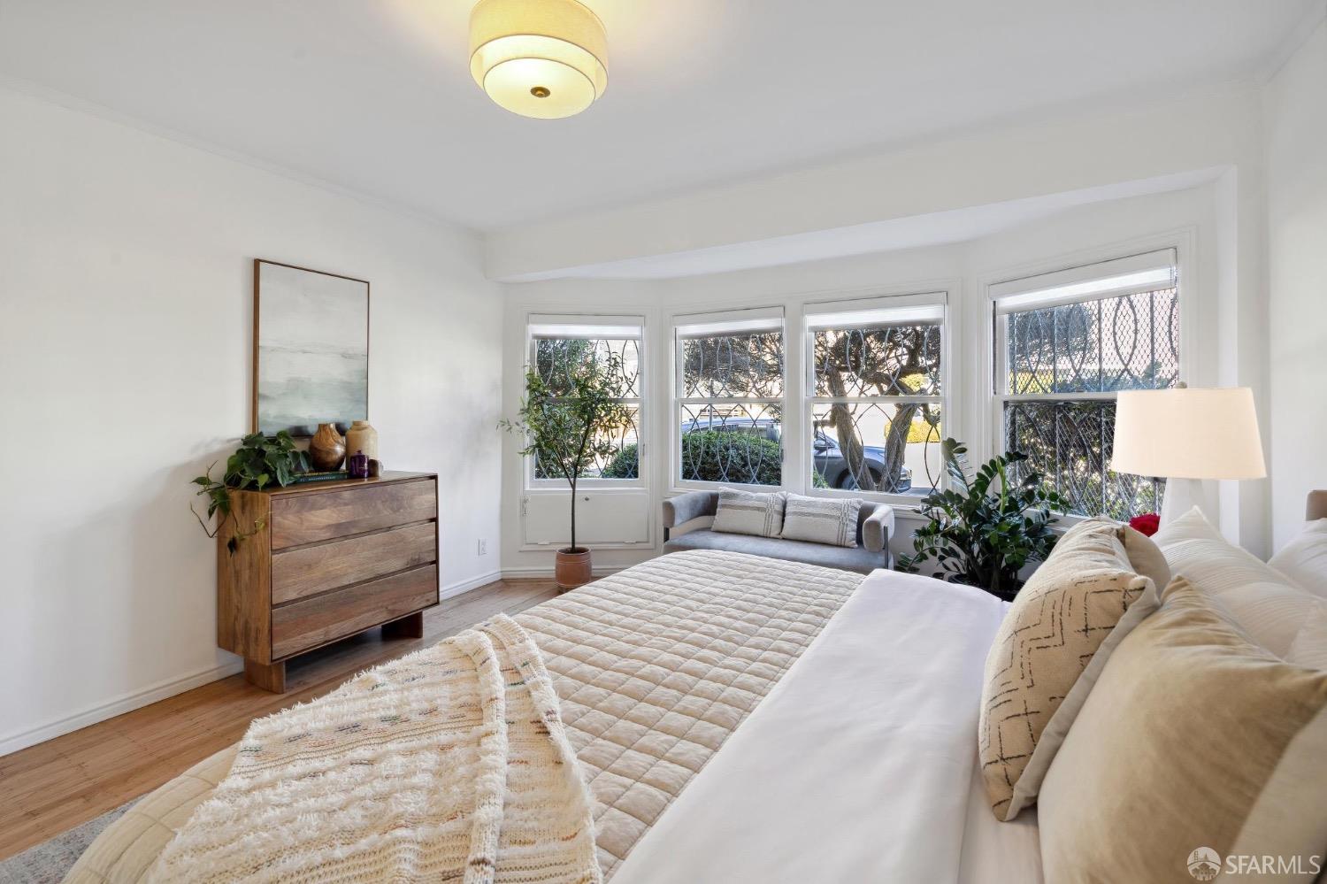 2 Rossi Avenue