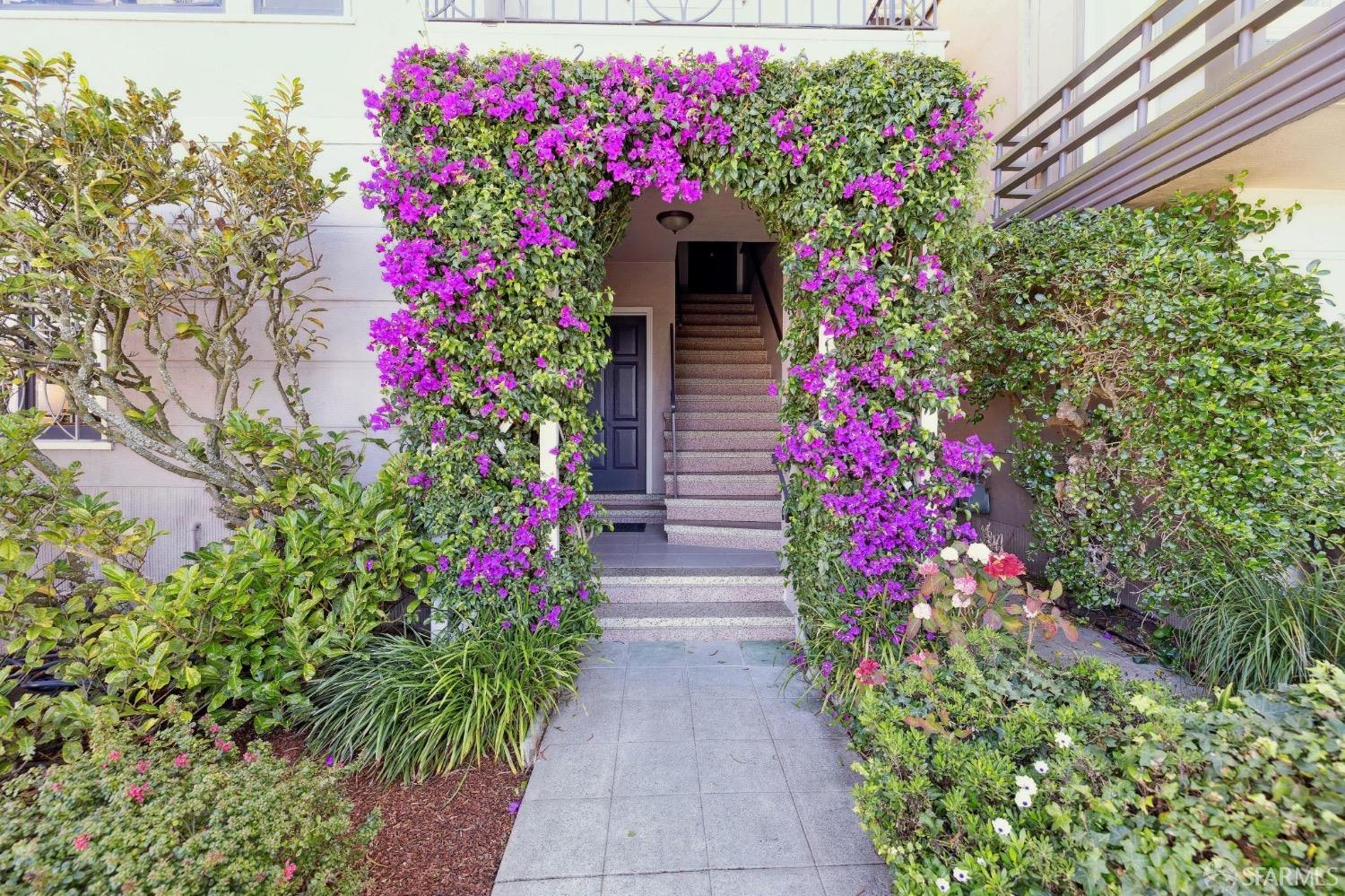 2 Rossi Avenue
