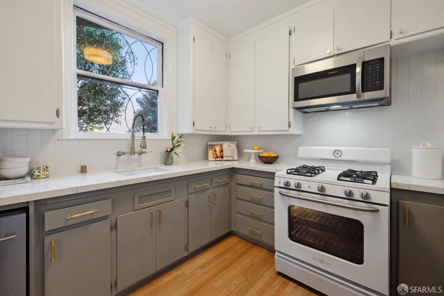 2 Rossi Avenue