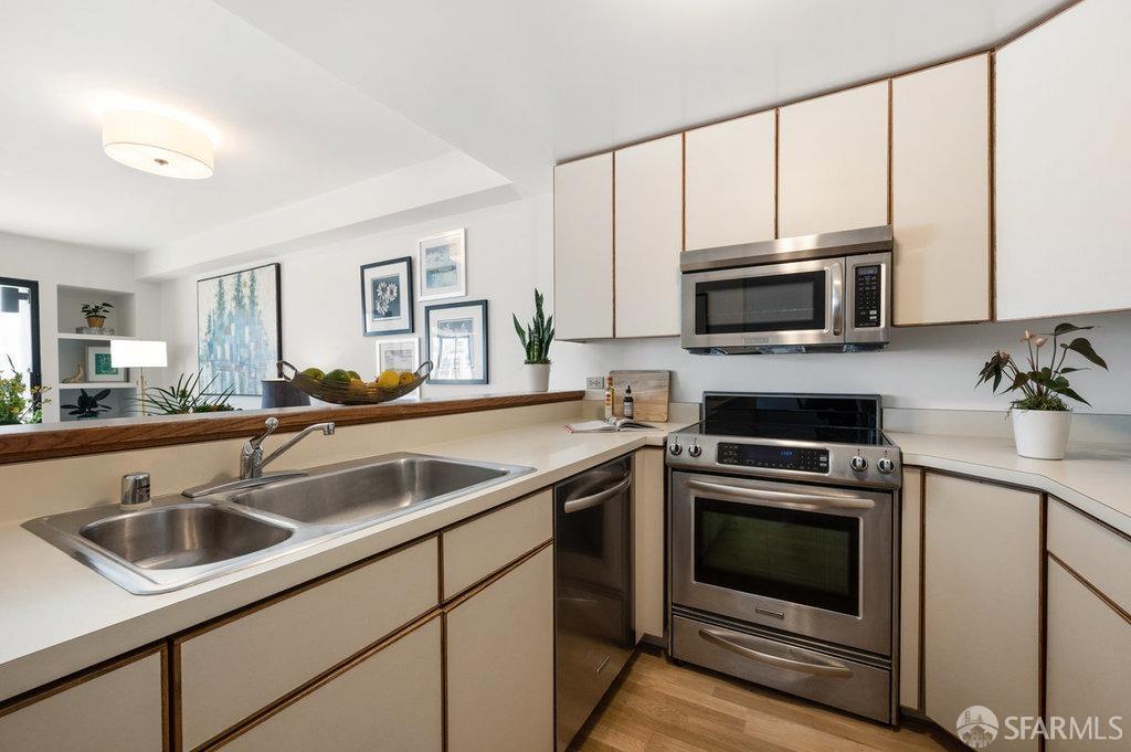 601 Van Ness Avenue # 827