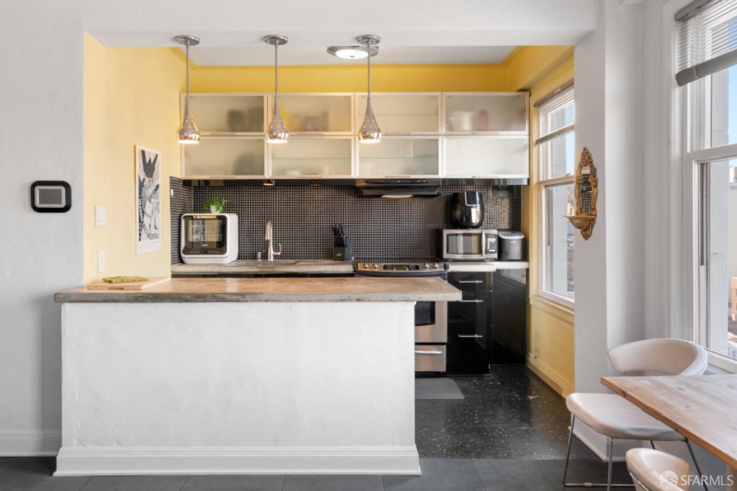 631 Ofarrell Street # 1406