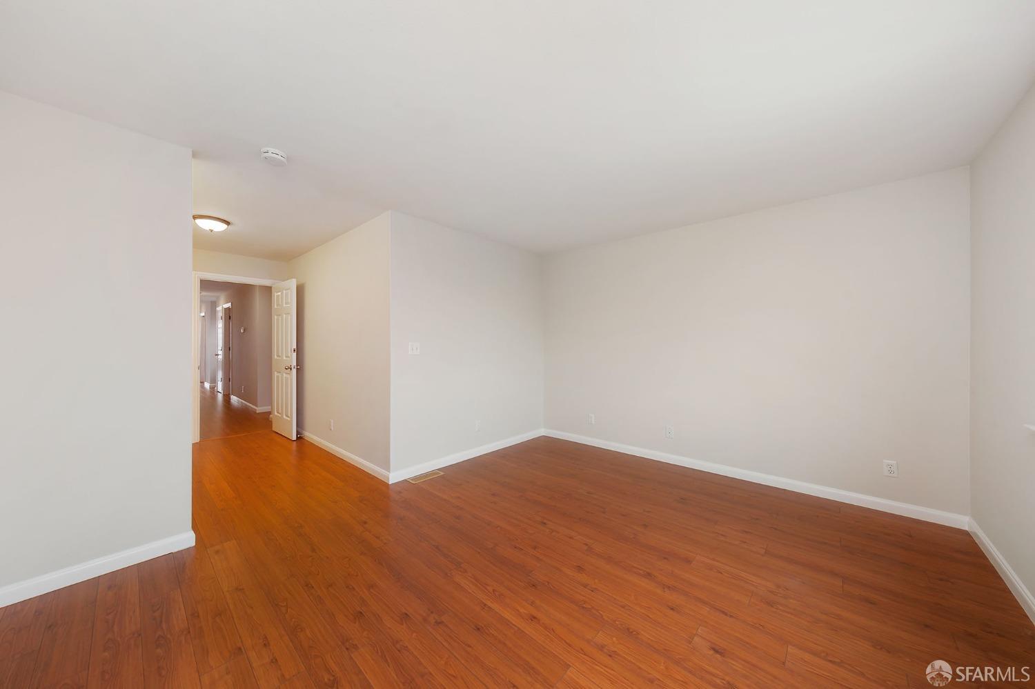 721-723 32nd Avenue