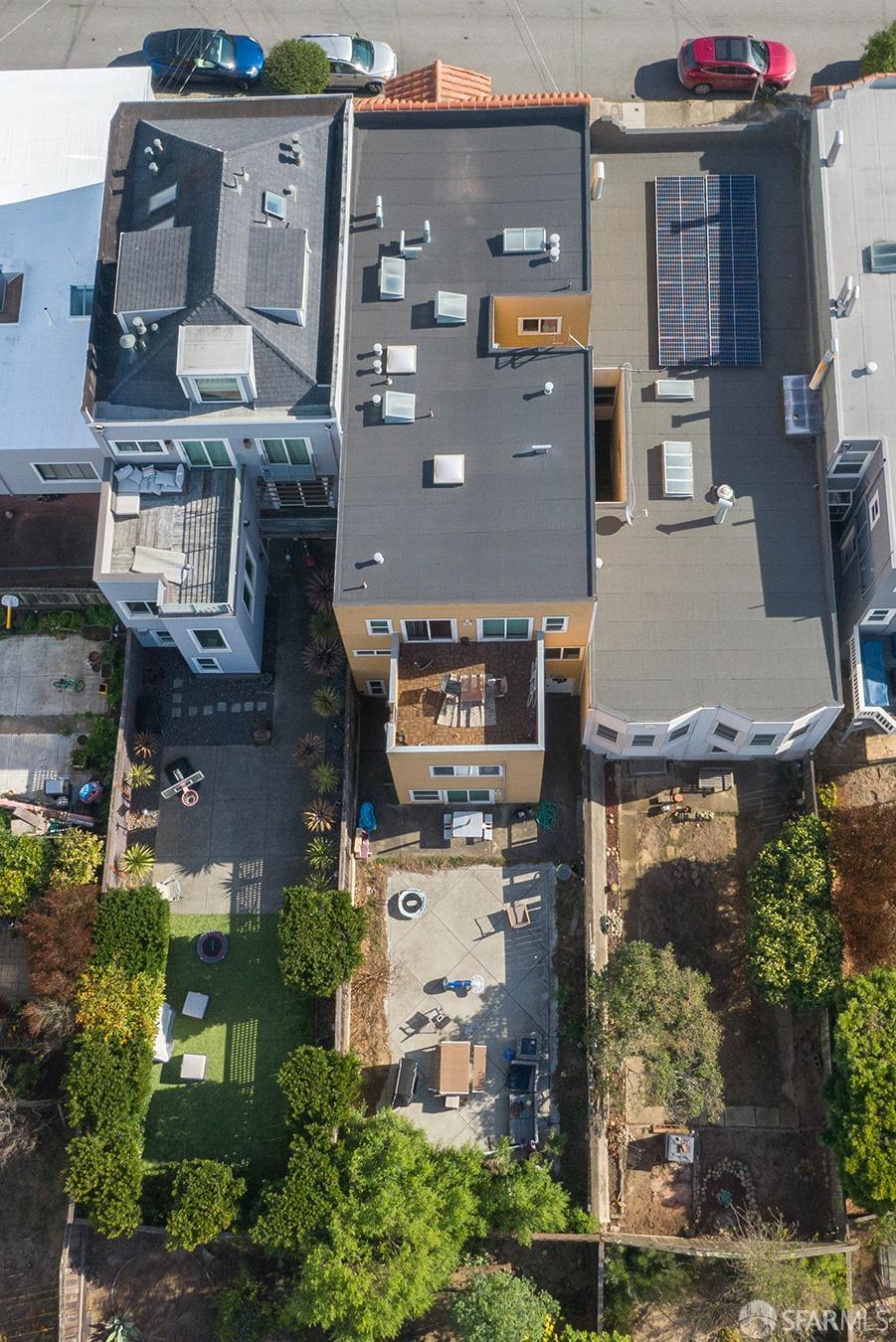 721-723 32nd Avenue