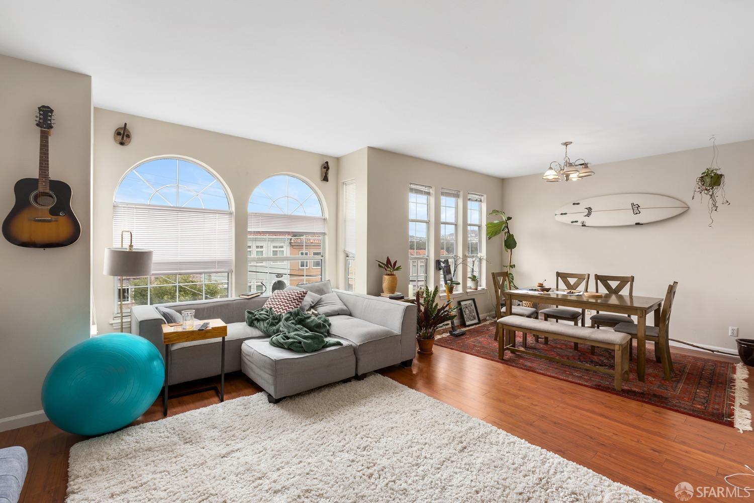 721-723 32nd Avenue
