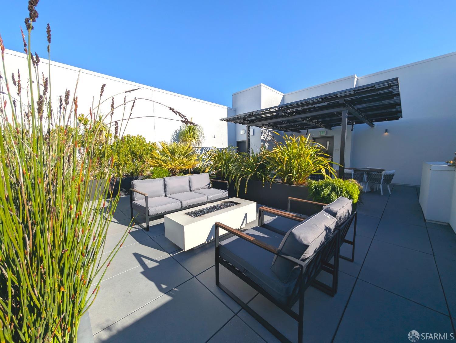 1288 Howard Street # 614