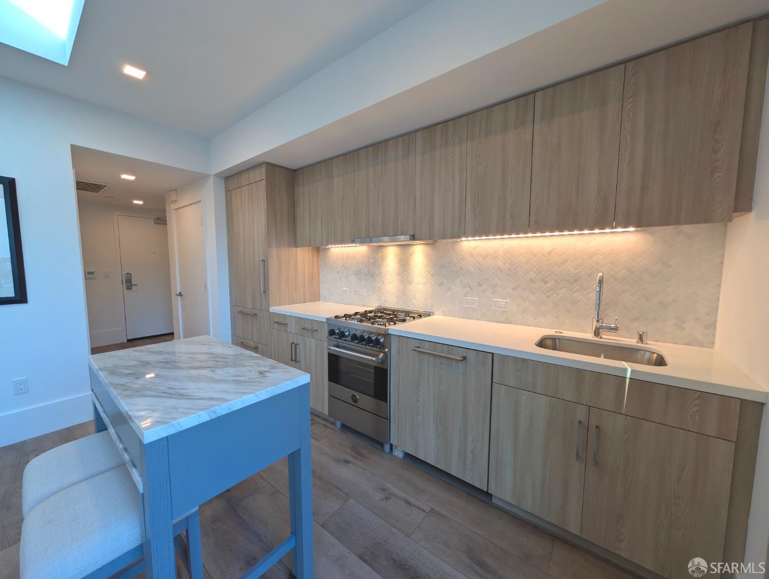 1288 Howard Street # 614